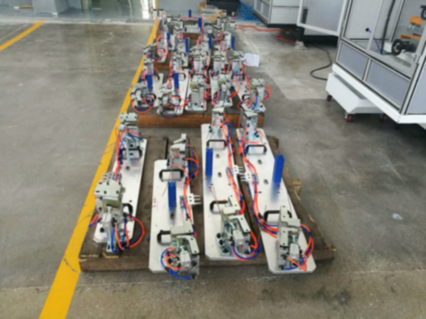 汽車飾條鋸切夾具